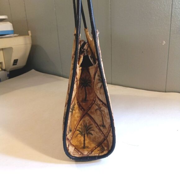 Palm Tree Hardbody Top Handle Shoulder Bag - Picture 8 of 8
